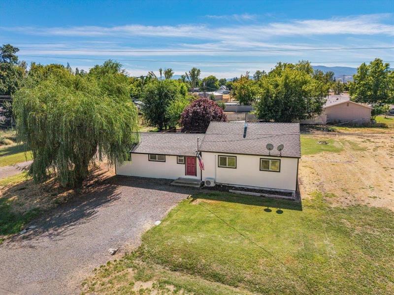 451 W Spiers St, Montague