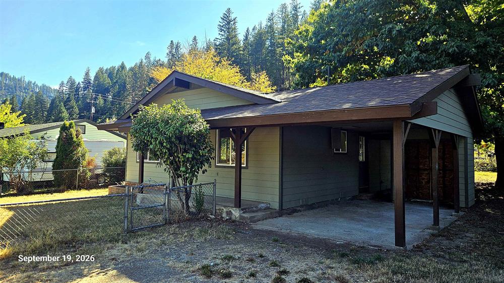 533 Live Oak Dr, Happy Camp
