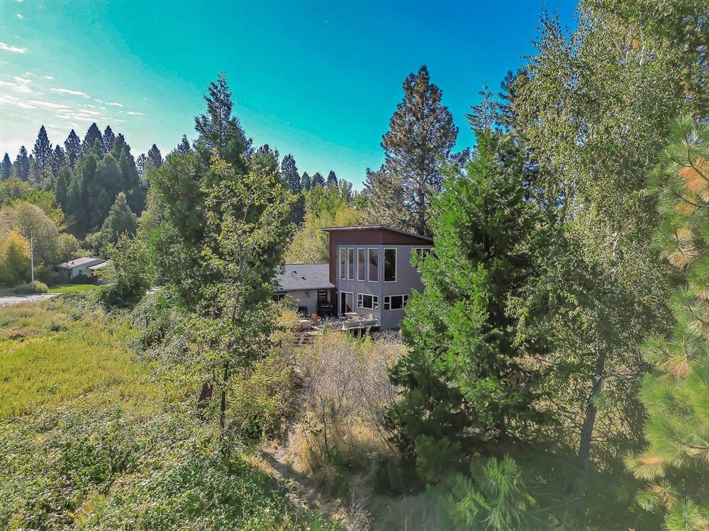 408 E Lake, Mt Shasta