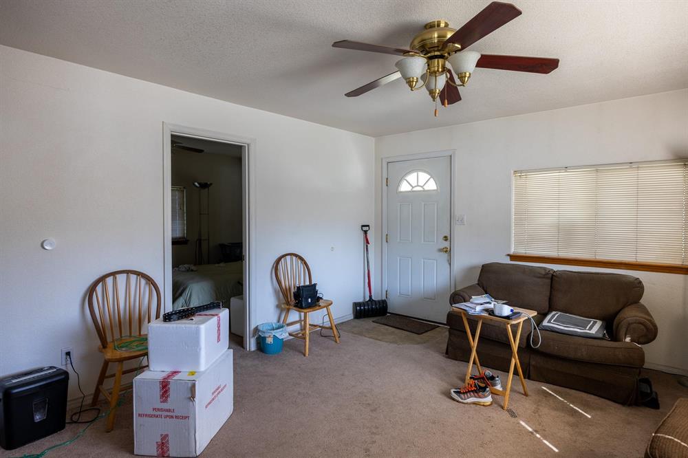 210+232 N Weed Blvd, Weed