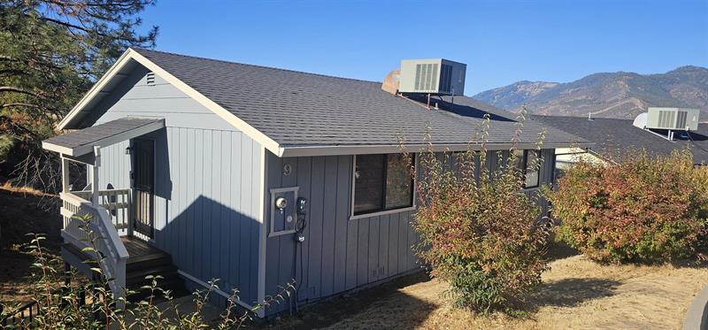 801 Sierra Vista Way, Yreka