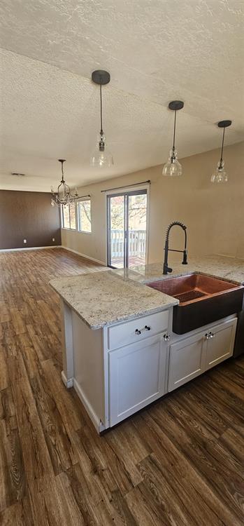 801 Sierra Vista Way, Yreka