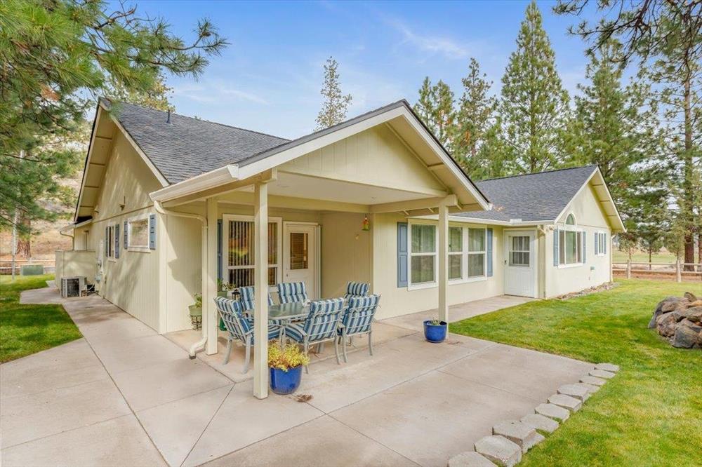 6215 Palmer Drive, Weed