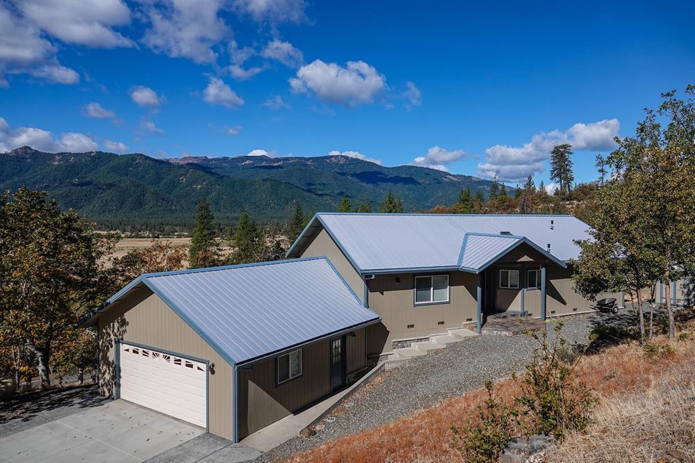 9924 Quartz Valley Road, Fort Jones