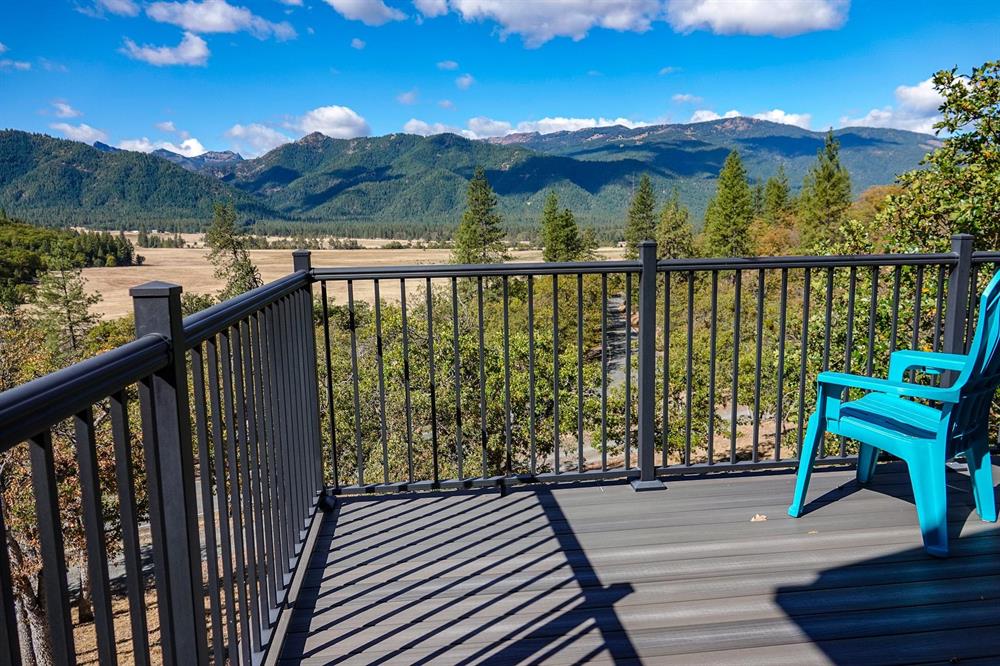9924 Quartz Valley Road, Fort Jones