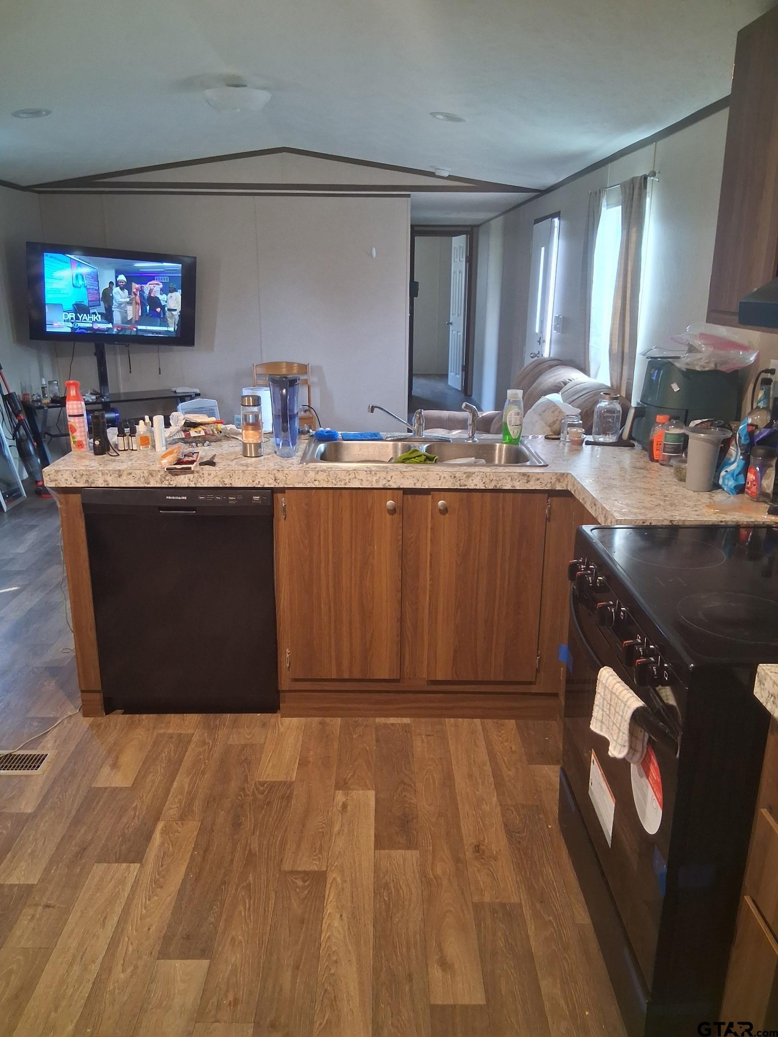 Picture 12