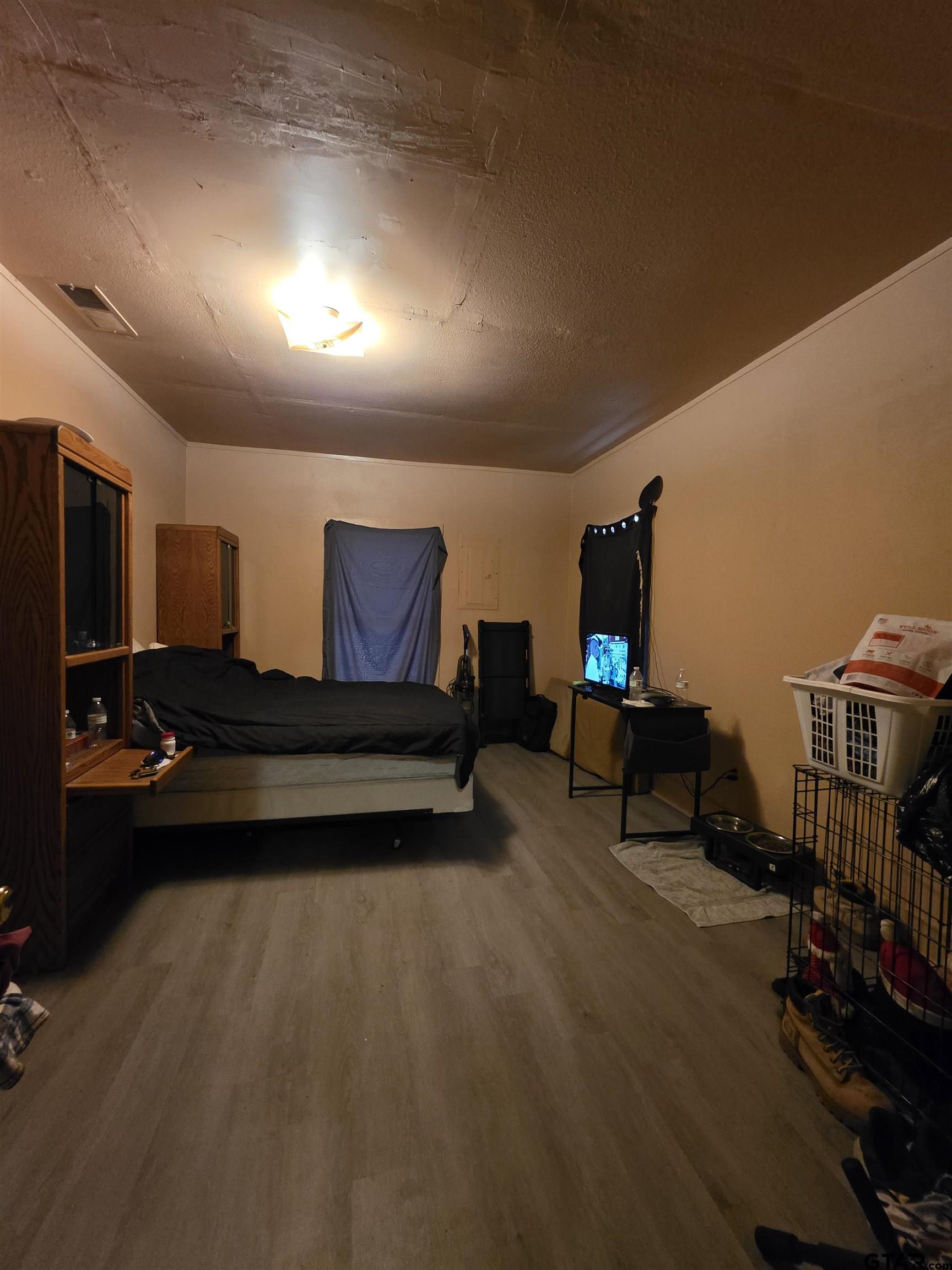 Picture 19