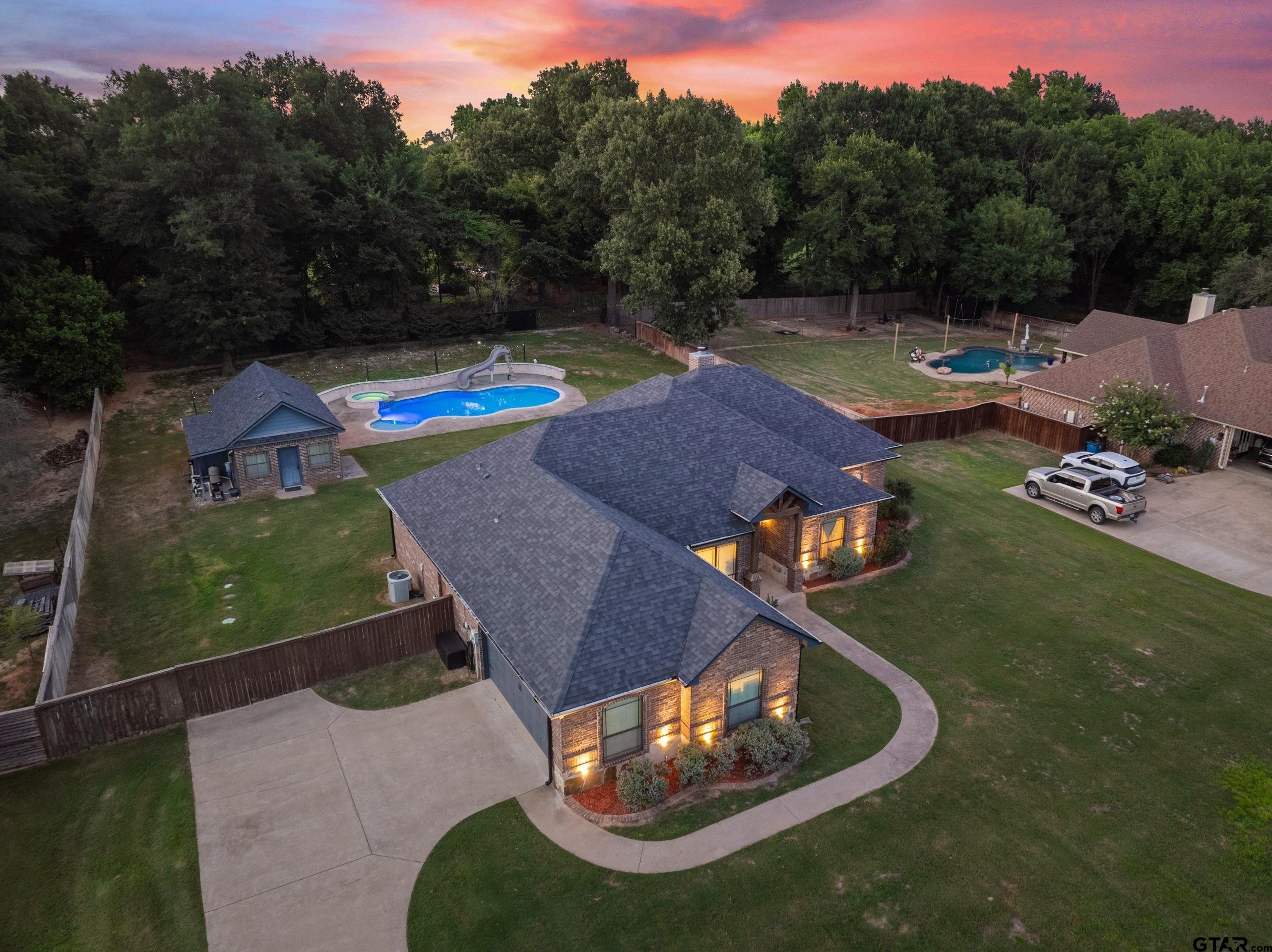 Property Image 37