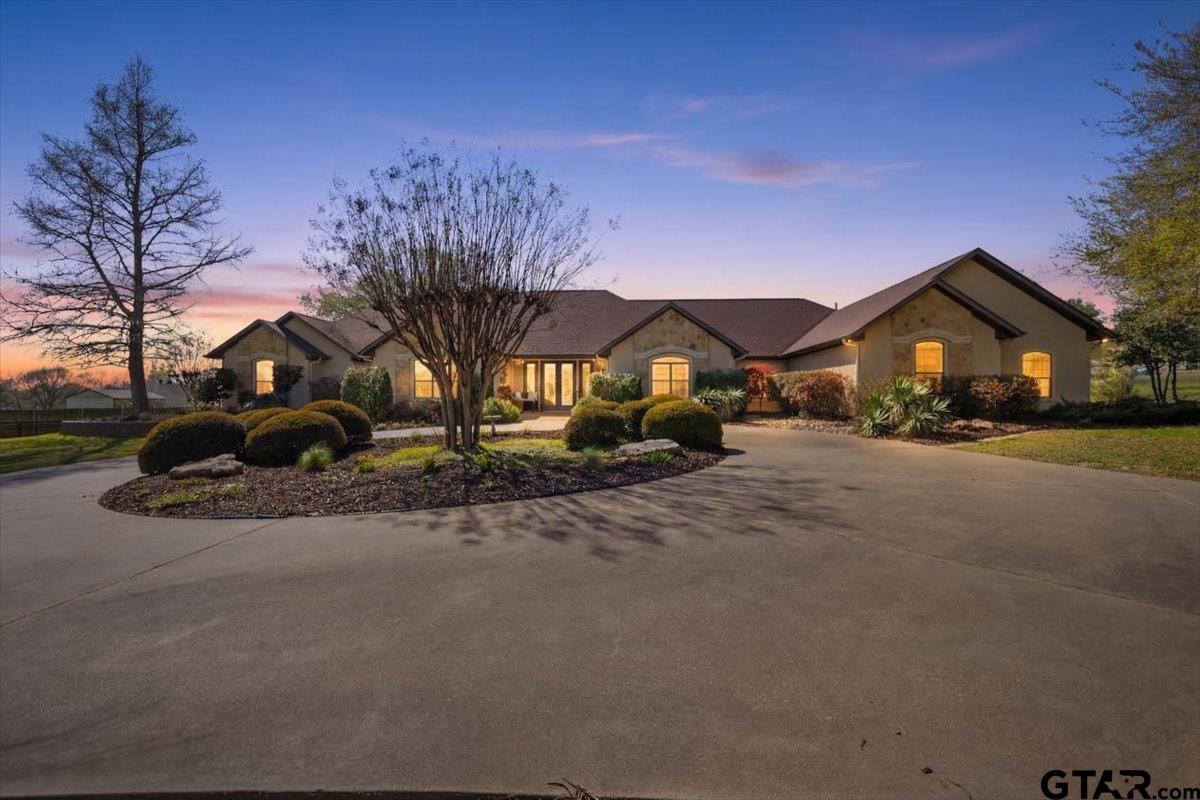 Property cover photo