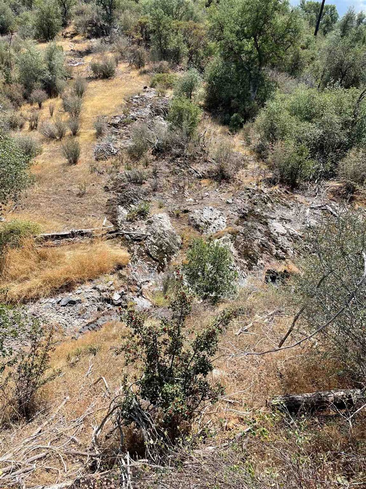 Bull Creek Rd 2S05, Coulterville, CA, 95311