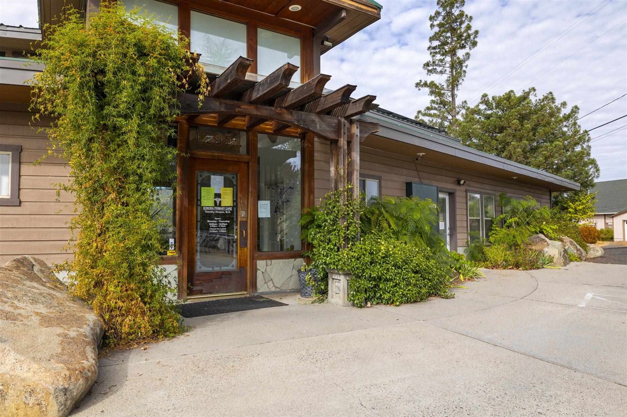 Detail Gallery Image 3 of 29 For 13951 Mono, Sonora,  CA 95370 - – Beds | – Baths