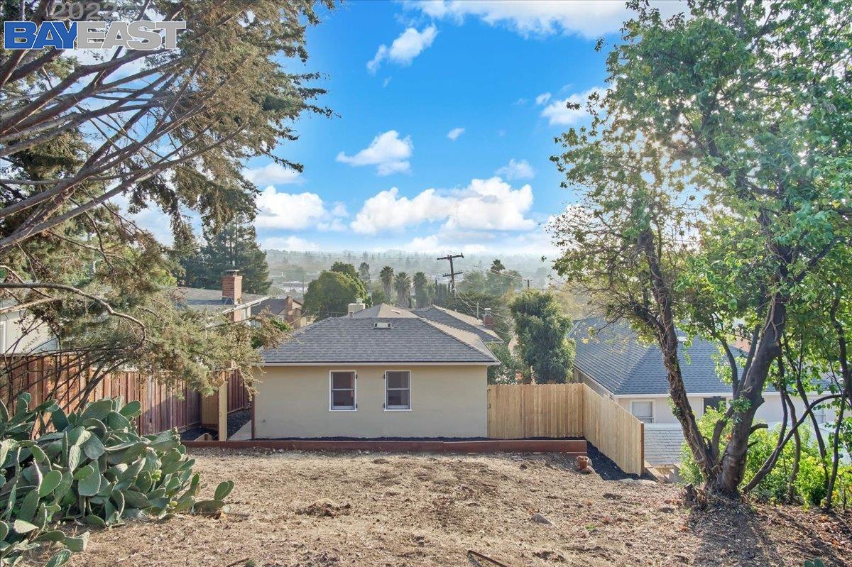 10600 Sheldon St., Oakland CA 94605 — photo 39