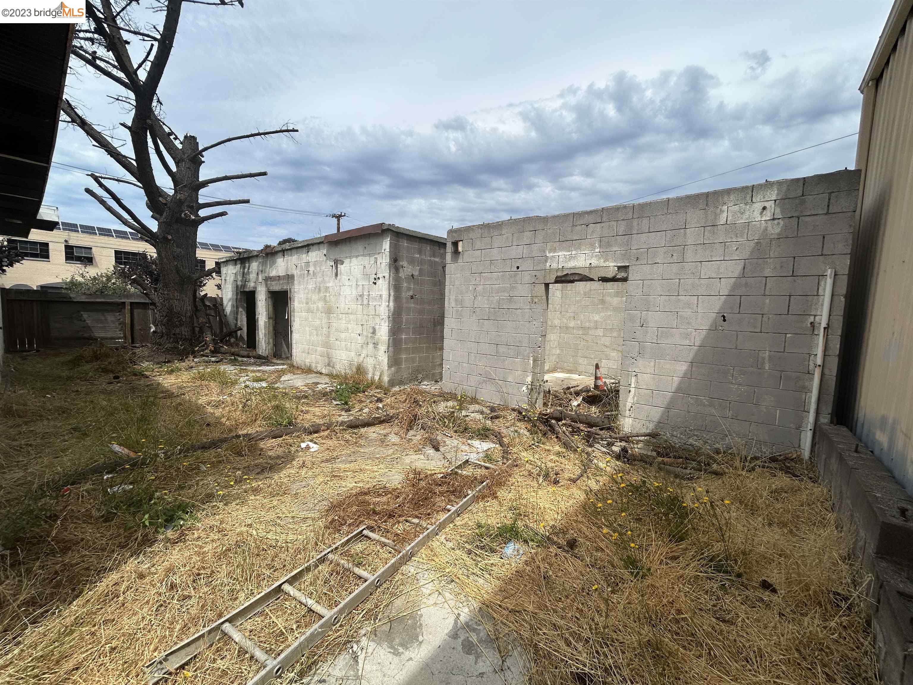 105 Nevin Ave, Richmond, CA, 94801