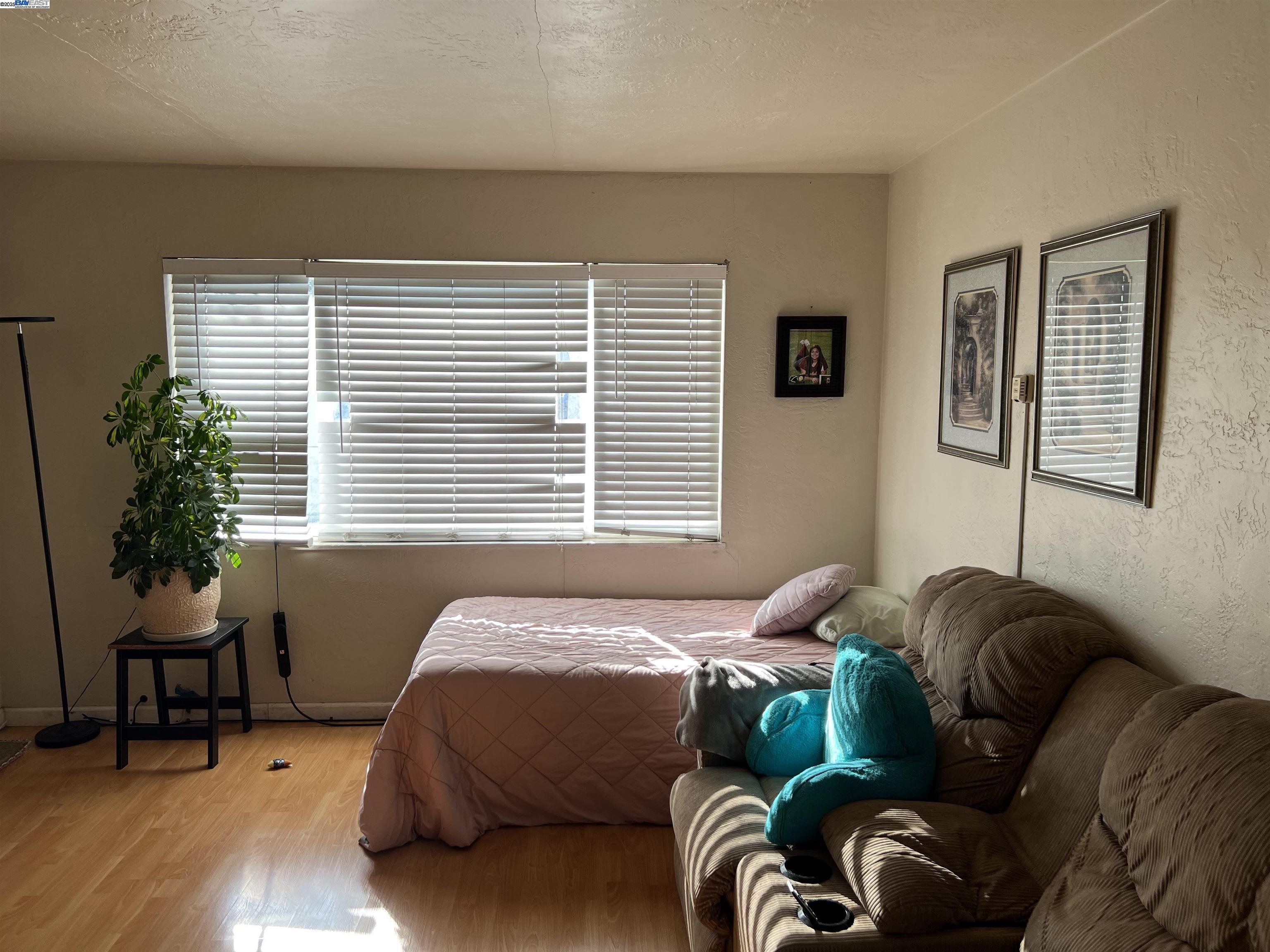 10926 Bancroft Ave, Oakland, CA, 94603