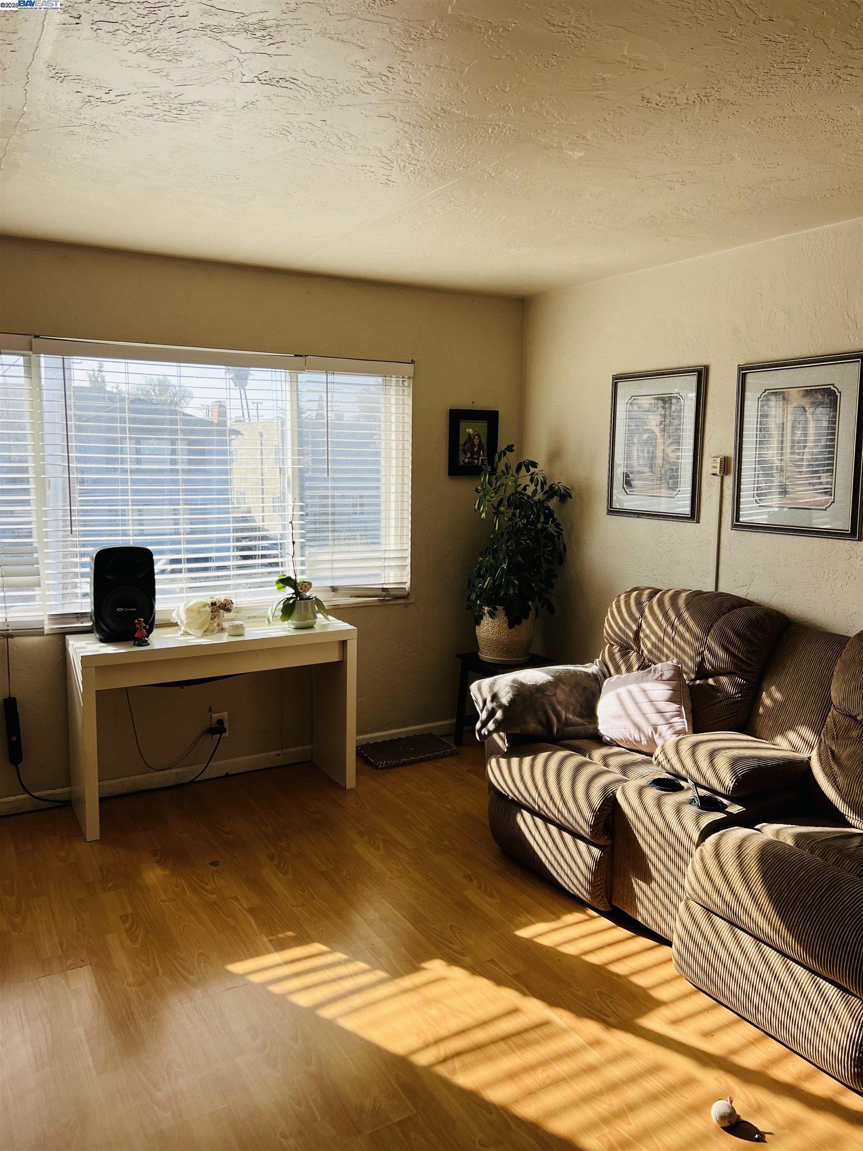 10926 Bancroft Ave, Oakland, CA, 94603