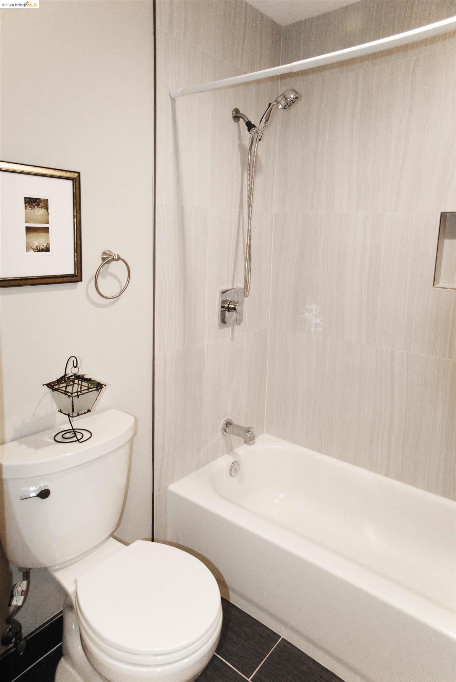 Photo #11: 41074042 Listing: Photo #11