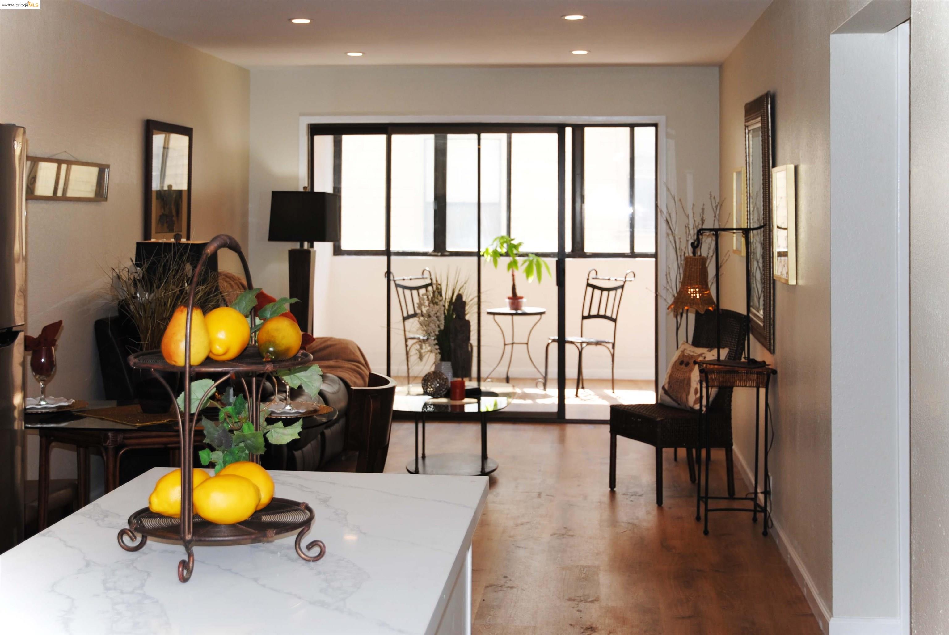 Photo #5: 41074042 Listing: Photo #5