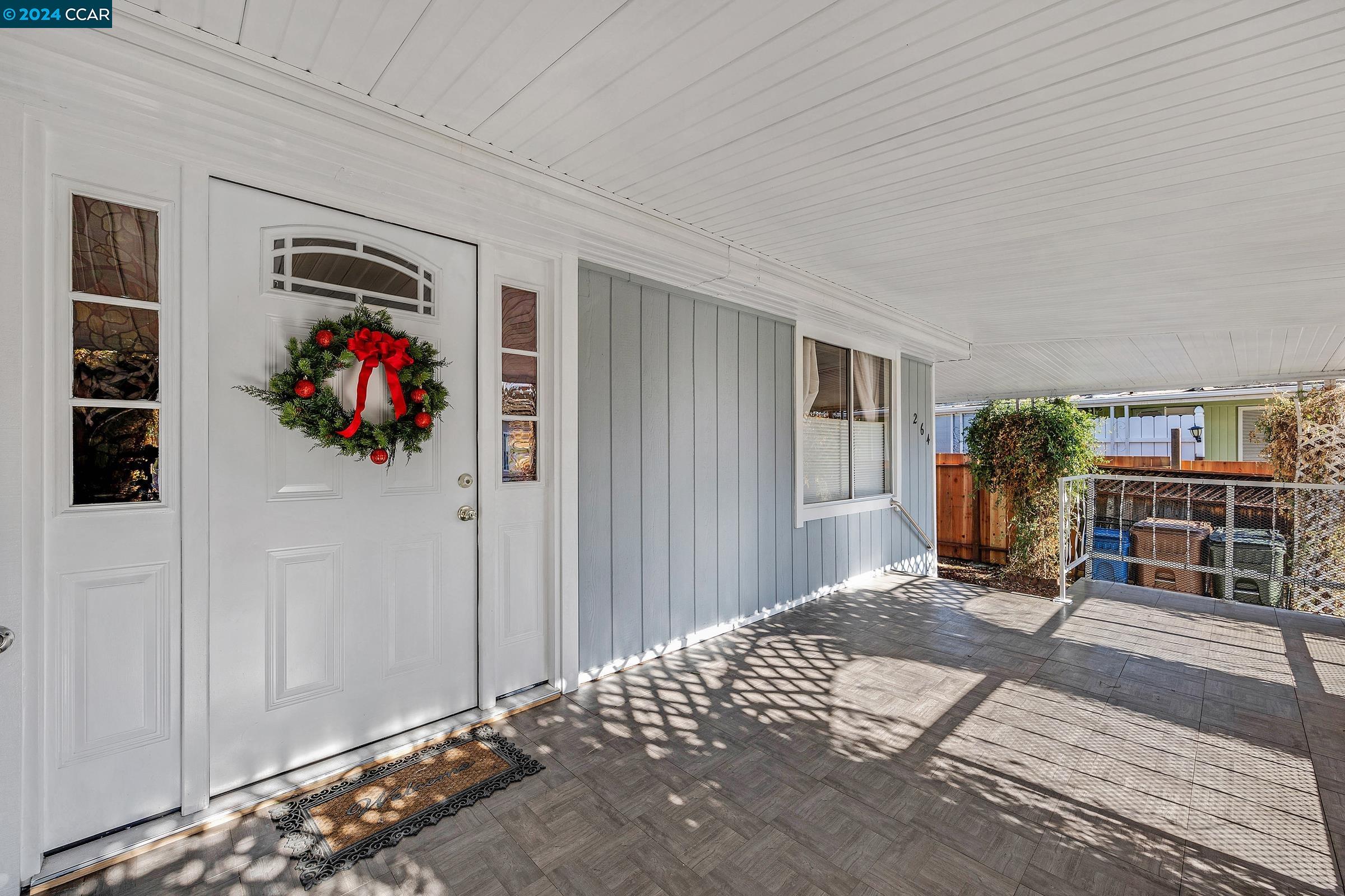 Front Image Thumbnail for CC41079723