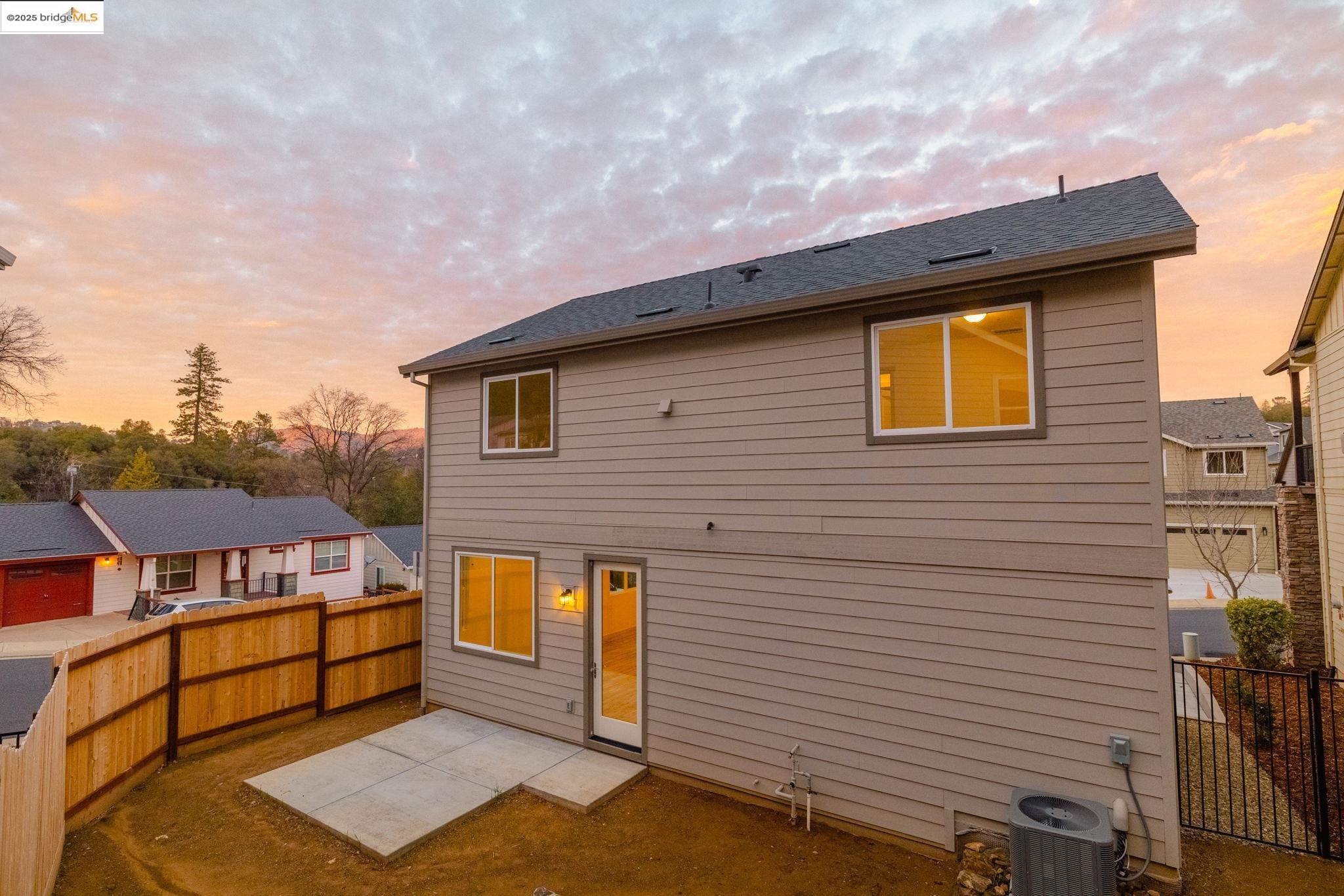 Detail Gallery Image 6 of 38 For 130 Cottage Ct, Sonora,  CA 95370 - 3 Beds | 2/1 Baths