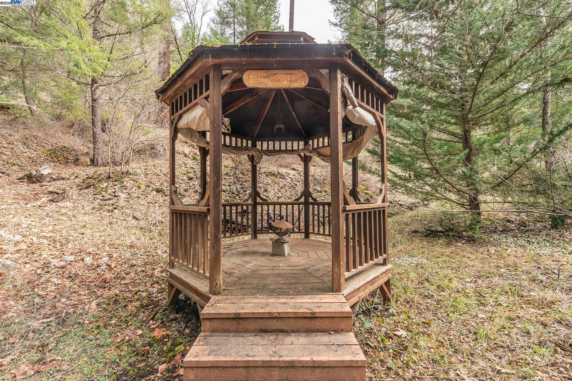 Detail Gallery Image 38 of 55 For 540 Lost Bridge Rd, Lewiston,  CA 96052 - 2 Beds | 2 Baths