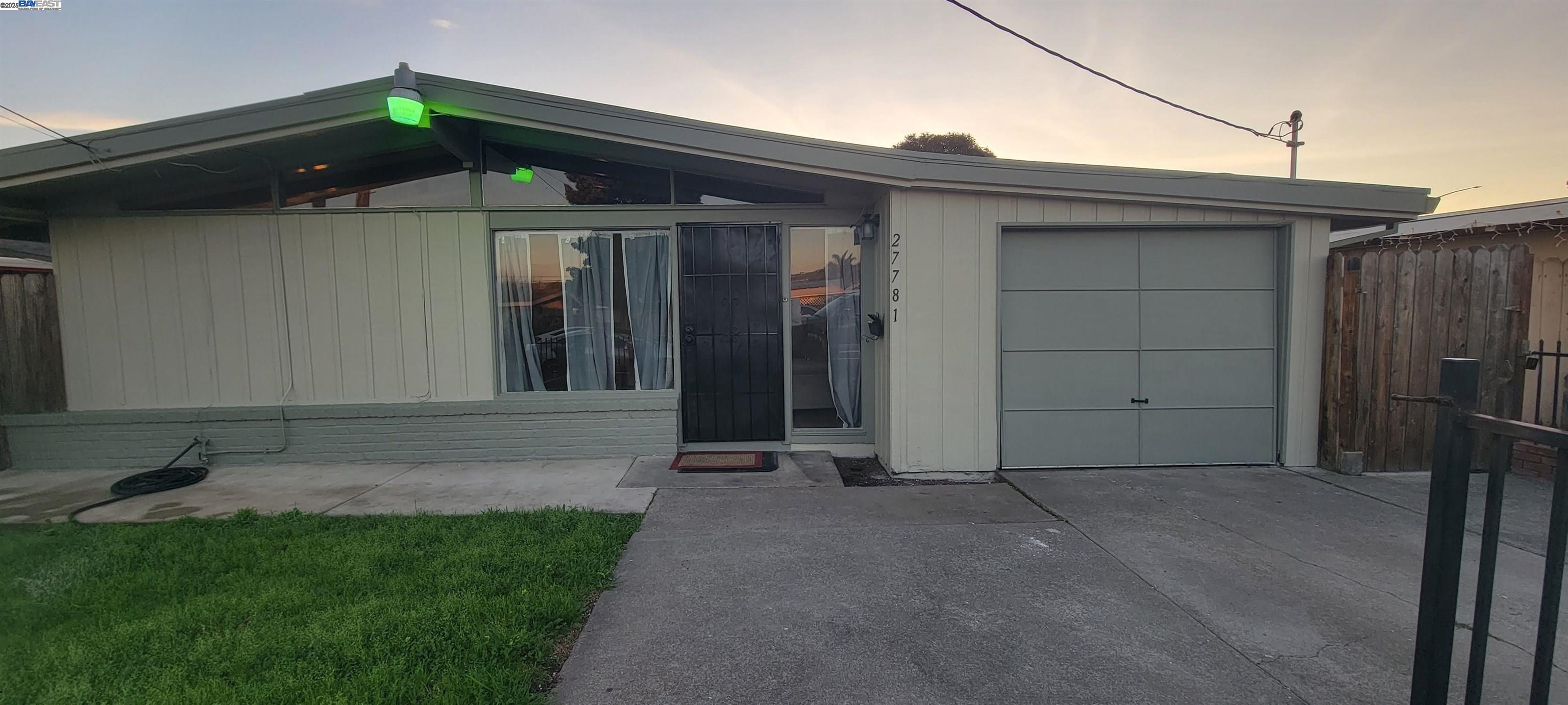 Front Image Thumbnail for BE41084755