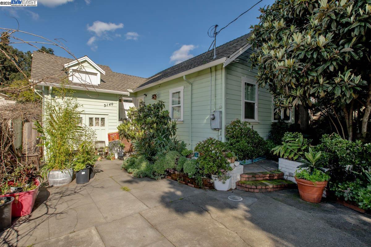 2242 39Th Ave, Oakland, CA, 94601