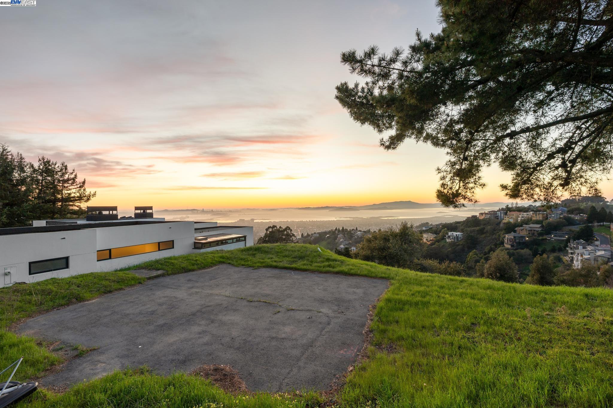 7041 DEVON WAY, Berkeley CA 94705 — photo 18