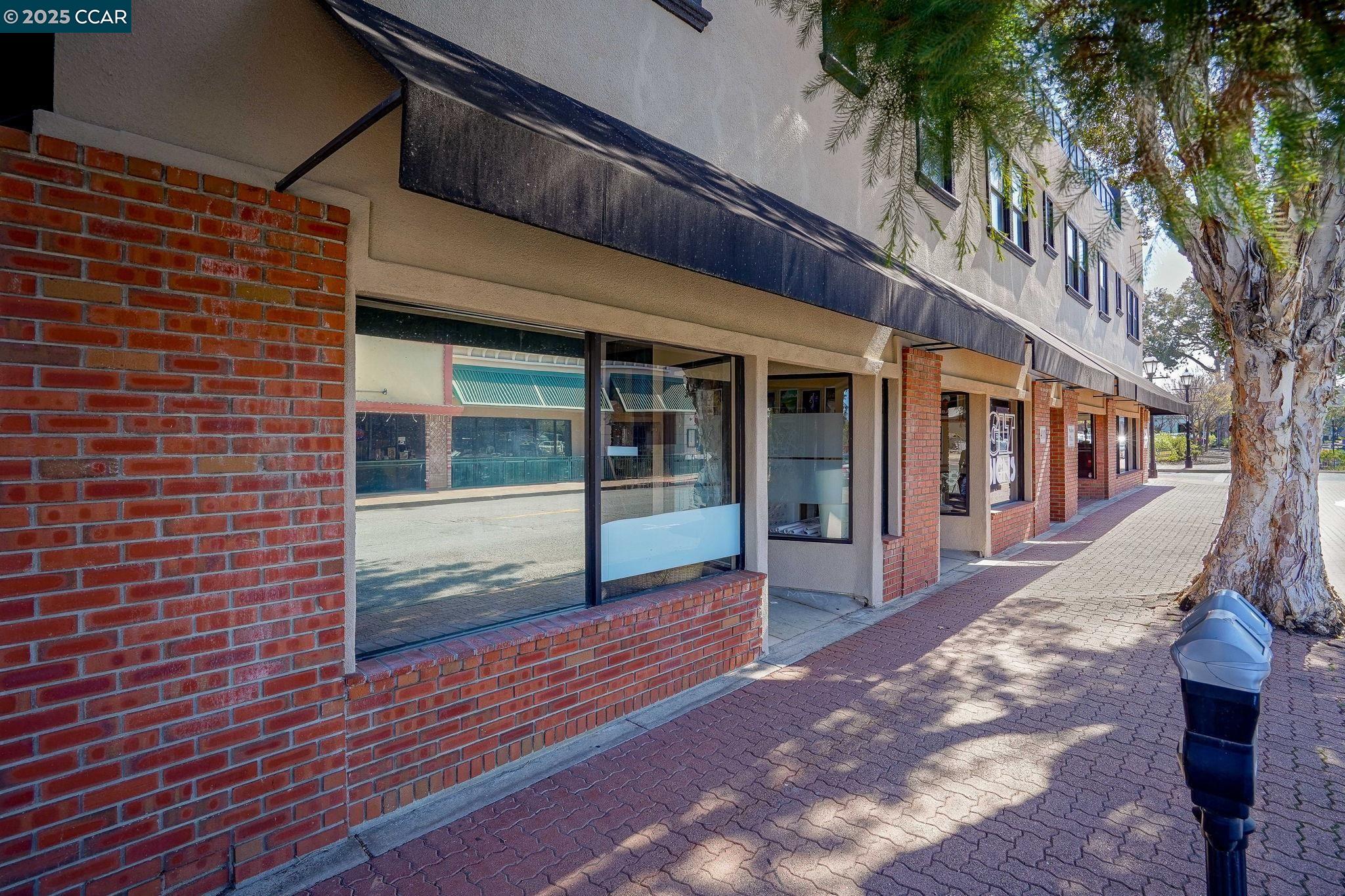 411 Ferry St, Martinez CA 94553 — photo 8