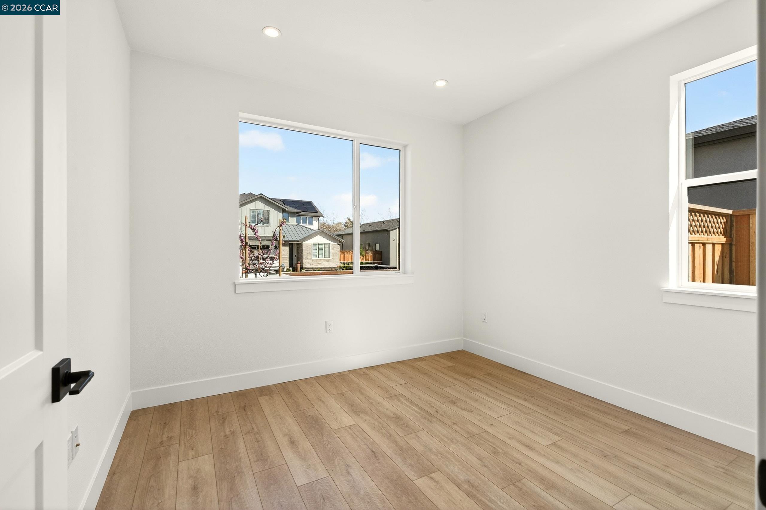 Detail Gallery Image 18 of 33 For 2298 Vandeleur Drive, Napa,  CA 94558 - 3 Beds | 3 Baths