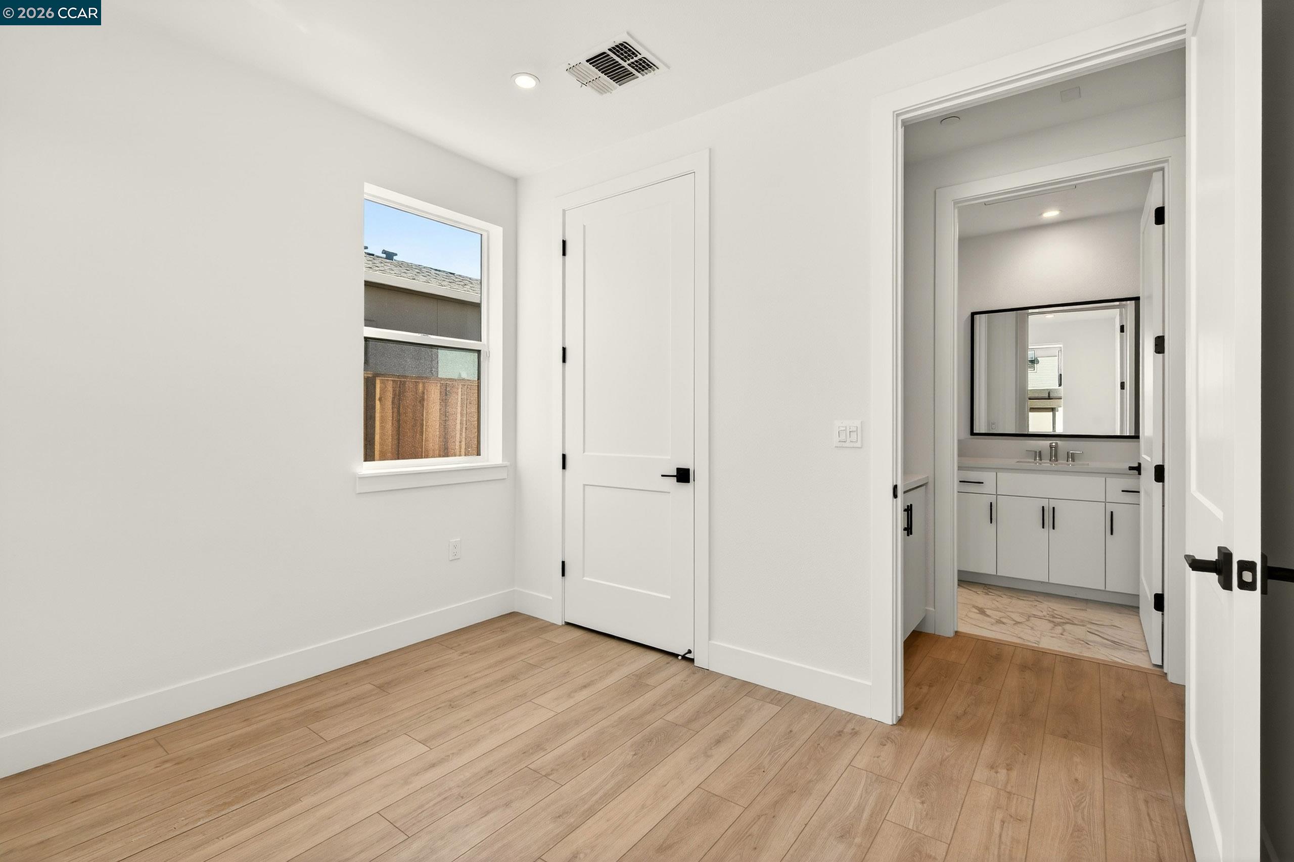 Detail Gallery Image 20 of 33 For 2298 Vandeleur Drive, Napa,  CA 94558 - 3 Beds | 3 Baths