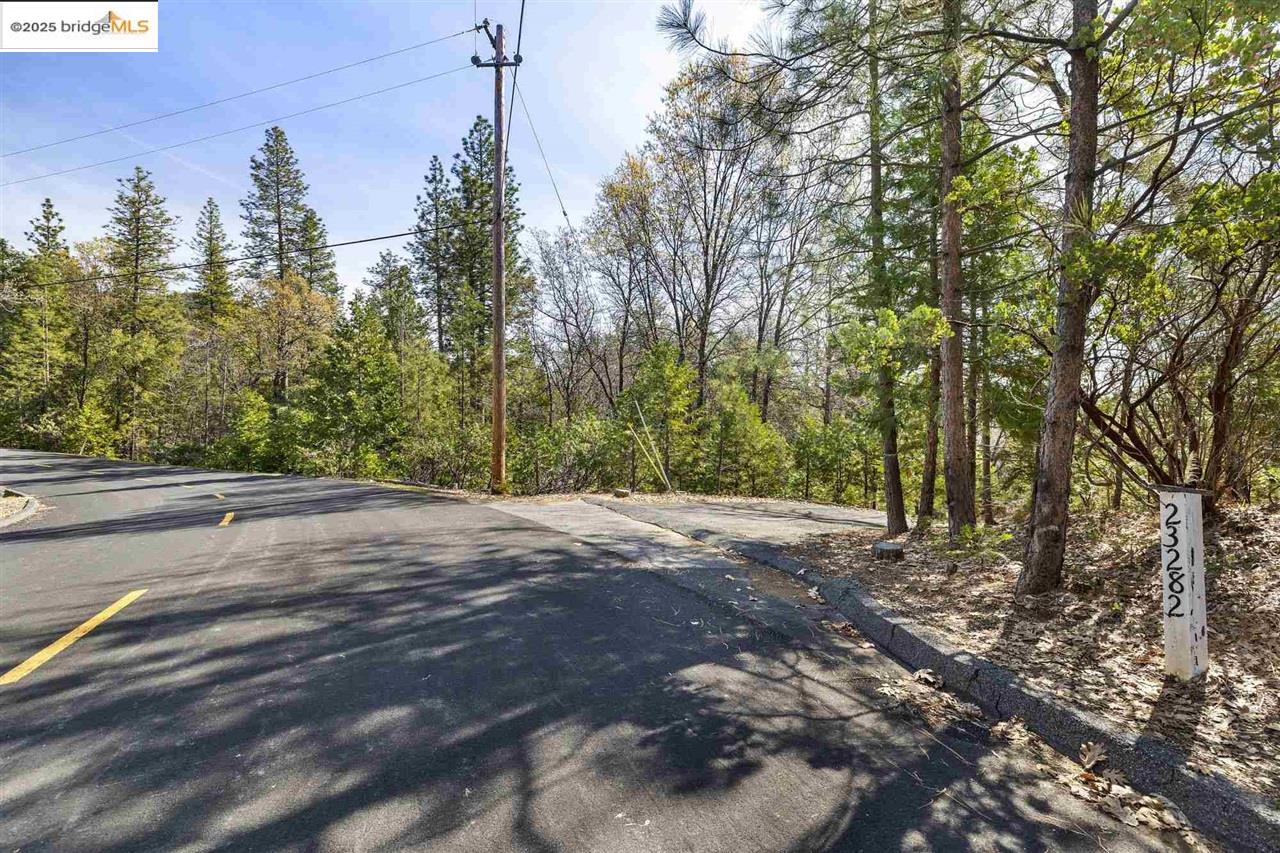23282 Comstock Ranch, Sonora CA 95370 — photo 2