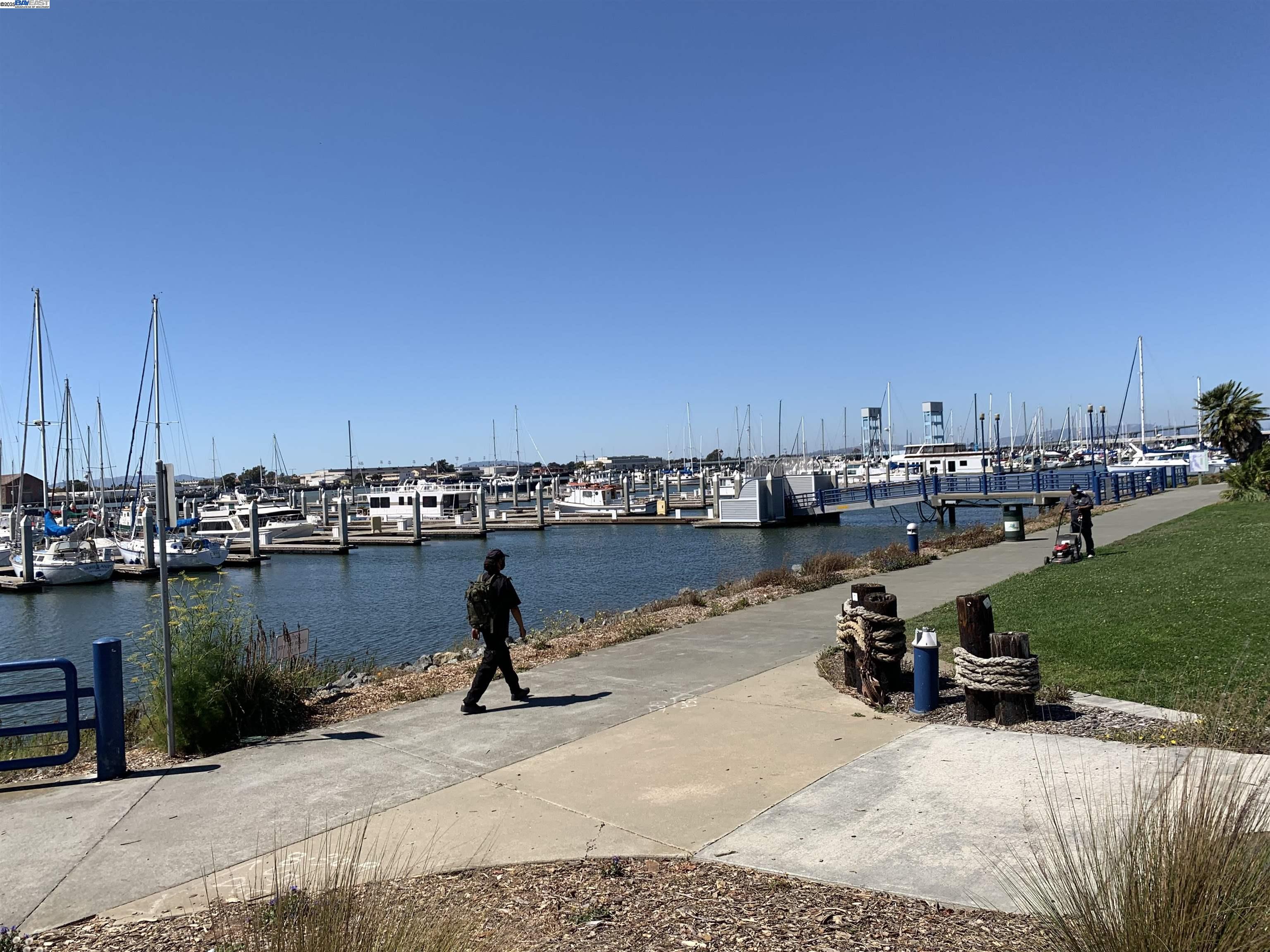 25 Burnham st, Vallejo CA 94590 — photo 12