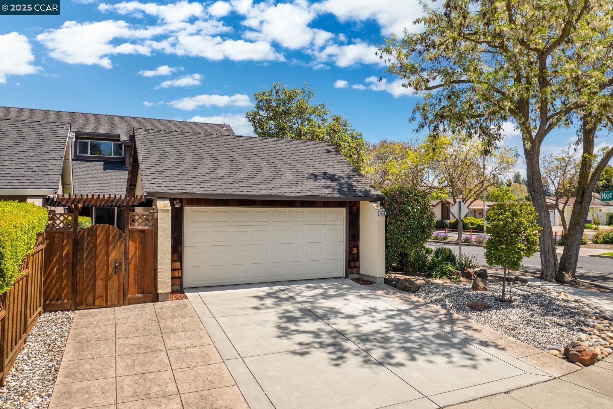 Front Image Thumbnail for CC41094223