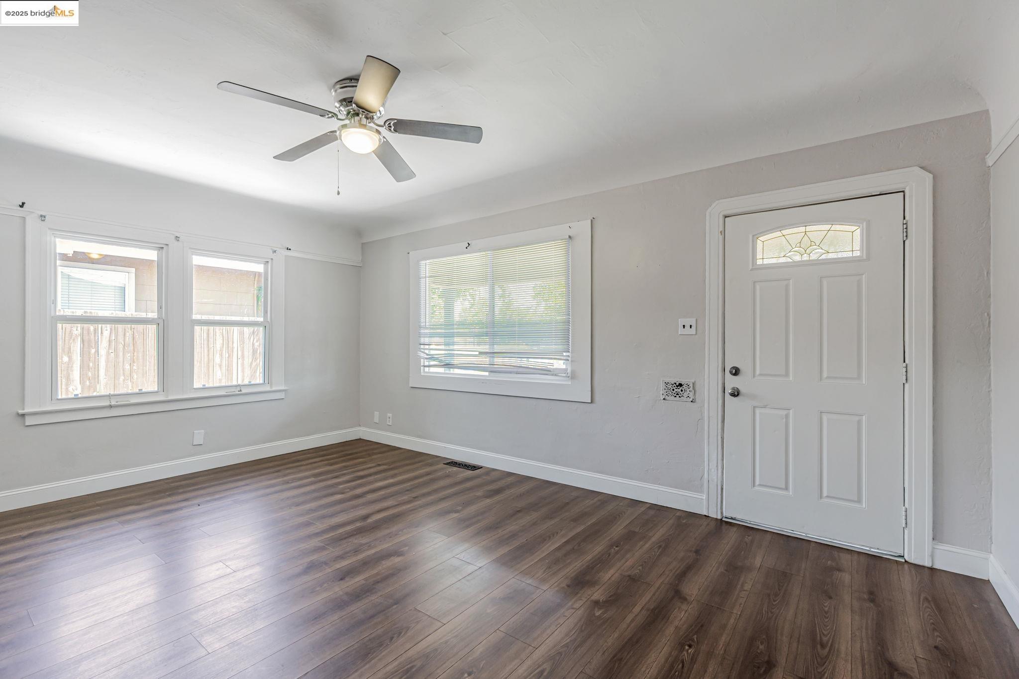 1112 W 6th st, Antioch CA 94509 — photo 5