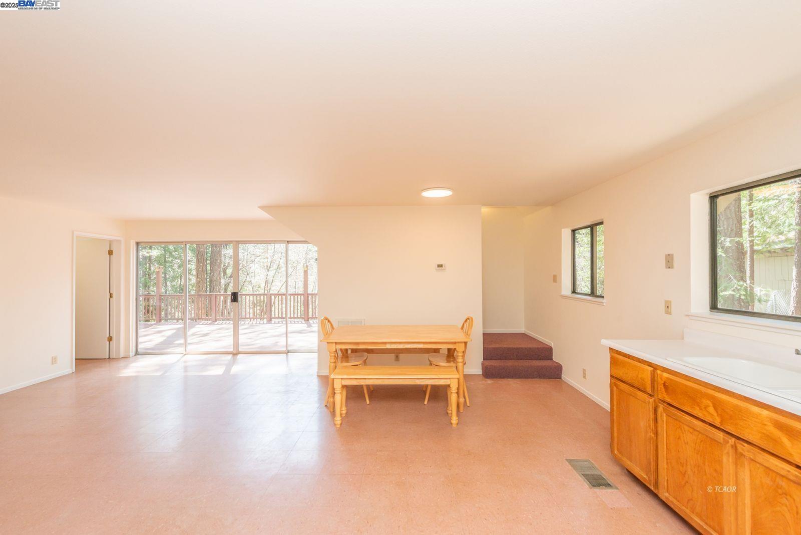 Detail Gallery Image 19 of 56 For 121 Mountain Aire Ln, Trinity Center,  CA 96091 - 2 Beds | 1 Baths