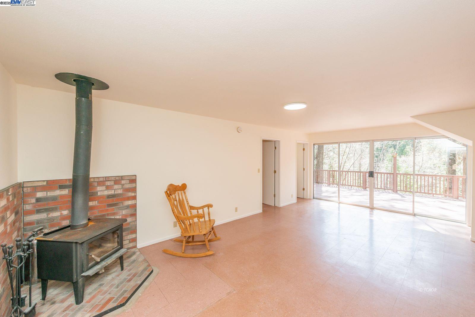 Detail Gallery Image 22 of 56 For 121 Mountain Aire Ln, Trinity Center,  CA 96091 - 2 Beds | 1 Baths