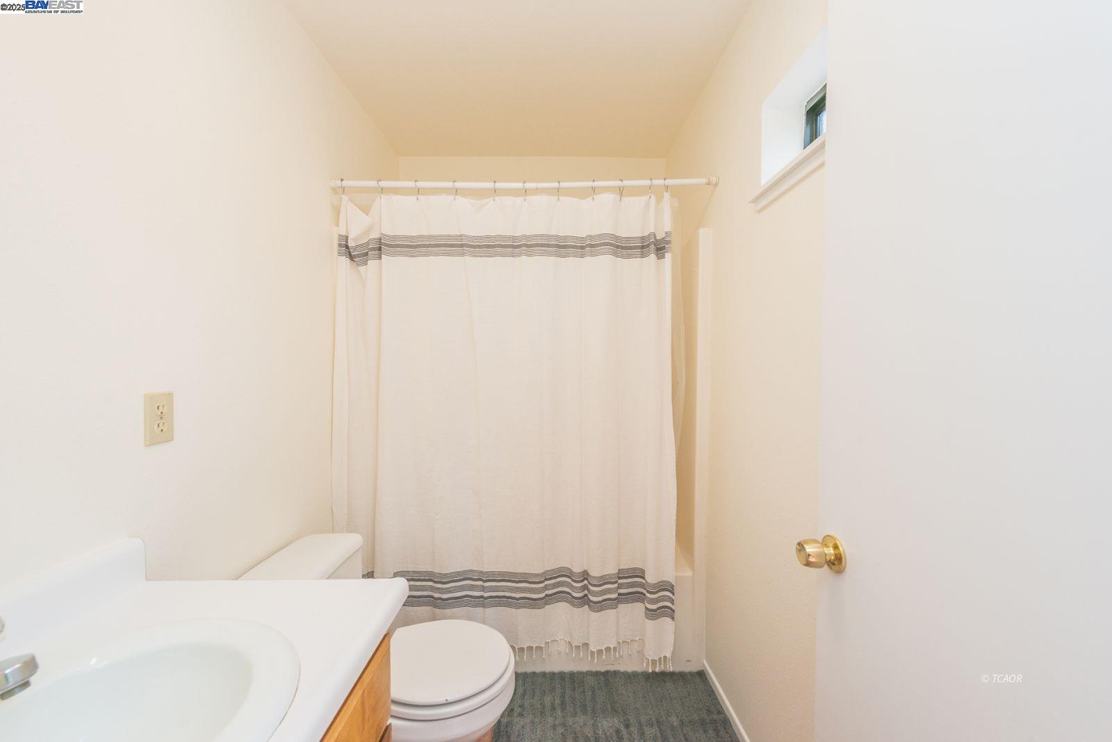 Detail Gallery Image 27 of 56 For 121 Mountain Aire Ln, Trinity Center,  CA 96091 - 2 Beds | 1 Baths