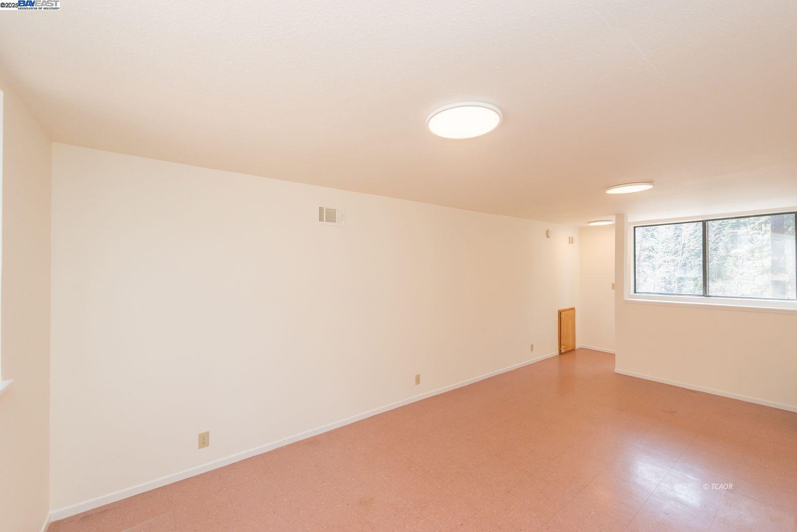 Detail Gallery Image 29 of 56 For 121 Mountain Aire Ln, Trinity Center,  CA 96091 - 2 Beds | 1 Baths