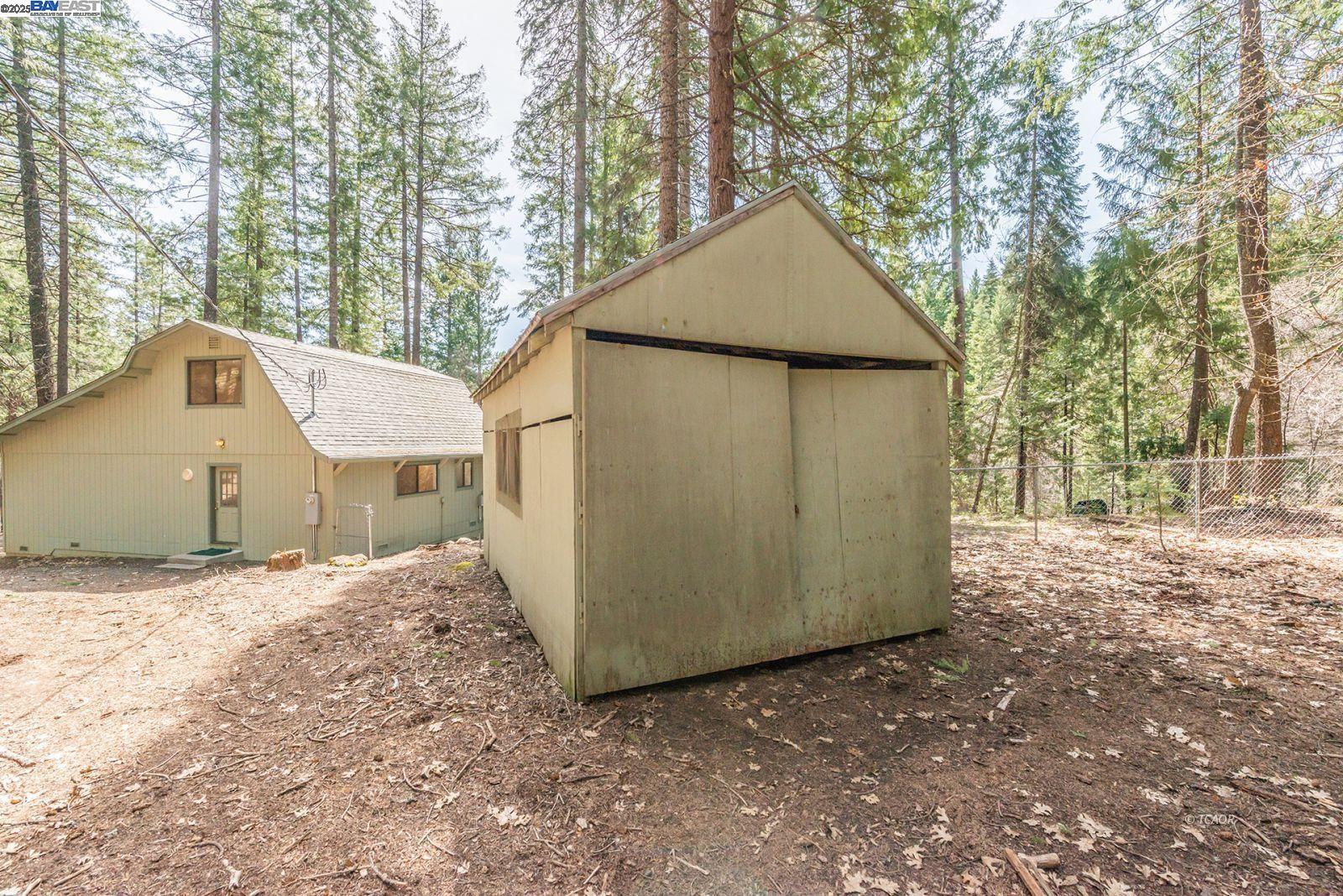 Detail Gallery Image 54 of 56 For 121 Mountain Aire Ln, Trinity Center,  CA 96091 - 2 Beds | 1 Baths