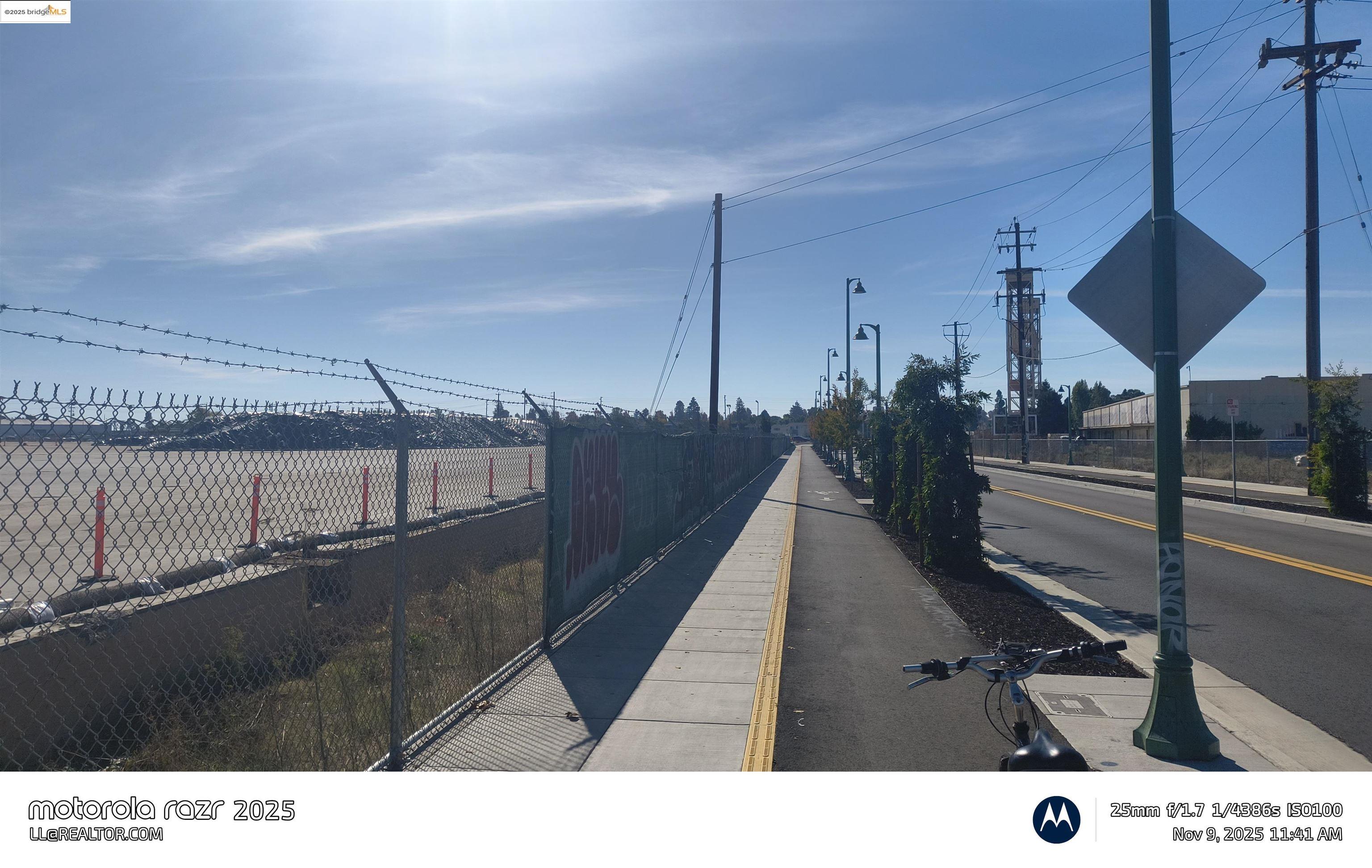 Detail Gallery Image 21 of 42 For 3532 San Leandro St #L,  Oakland,  CA 94601 - 1 Beds | 1 Baths