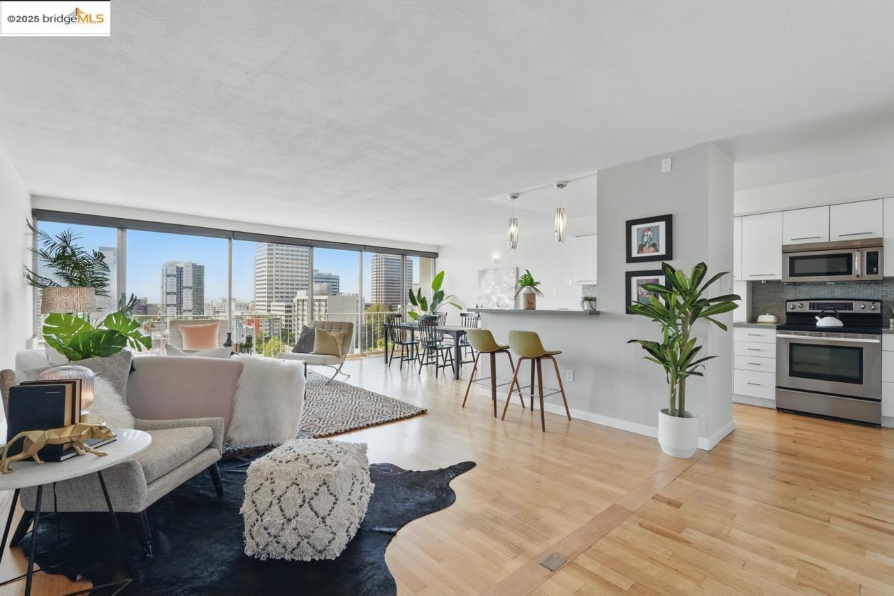 Front Image Thumbnail for EB41098610