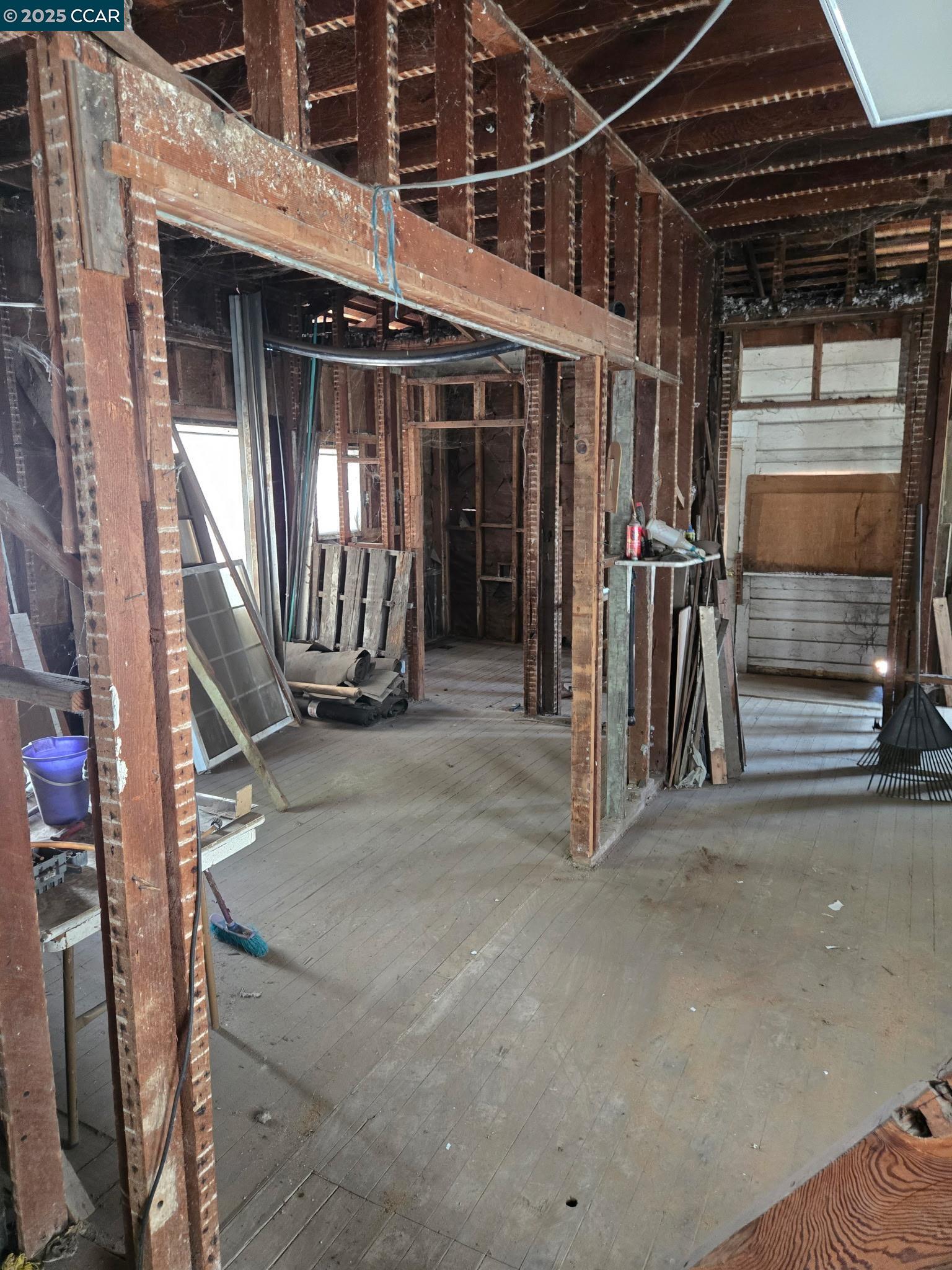 Detail Gallery Image 9 of 24 For 161 S 3rd Ave, Oakdale,  CA 95361 - 3 Beds | 2 Baths