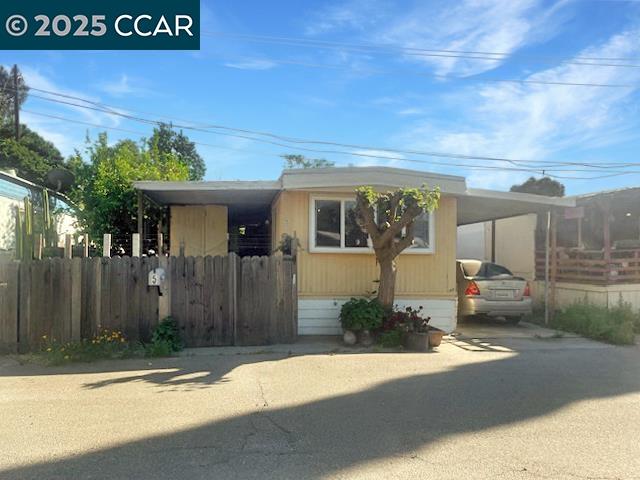 Detail Gallery Image 3 of 22 For 841 W Brannan Island Rd #5,  Isleton,  CA 95641 - 2 Beds | 1 Baths