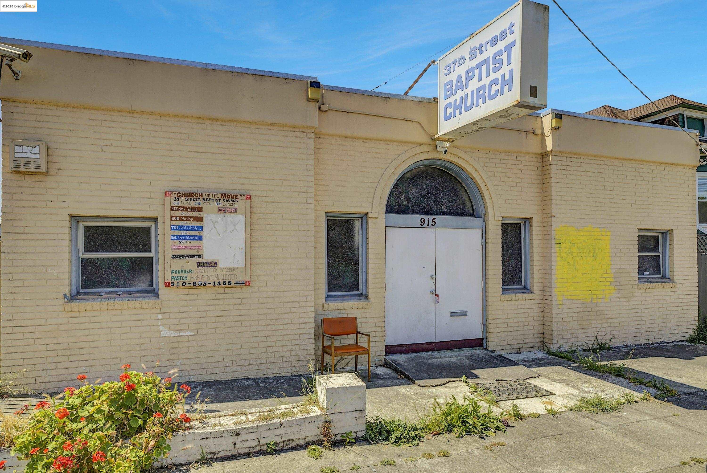 915 37Th St, Oakland, CA, 94608