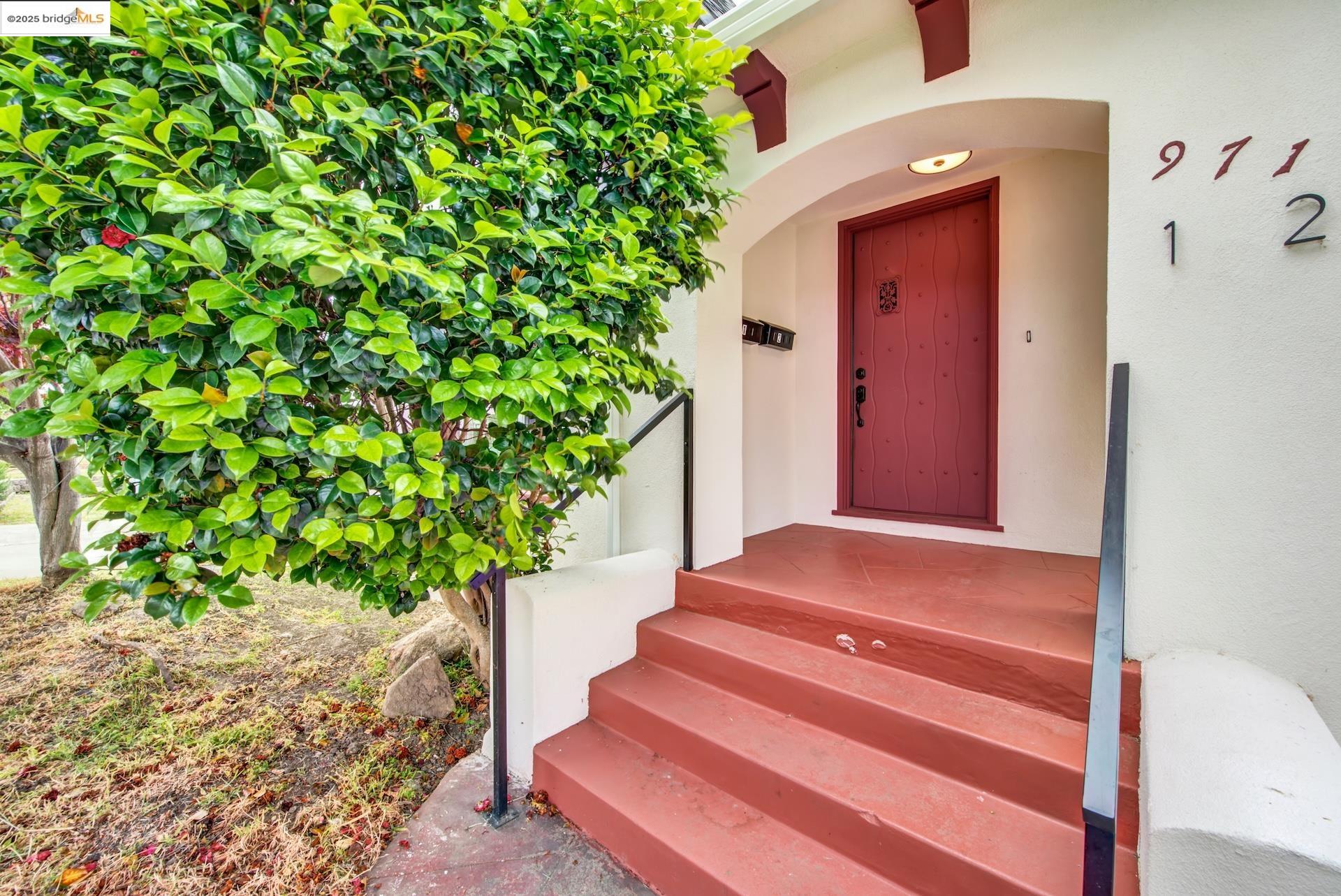 Front Image Thumbnail for EB41101666