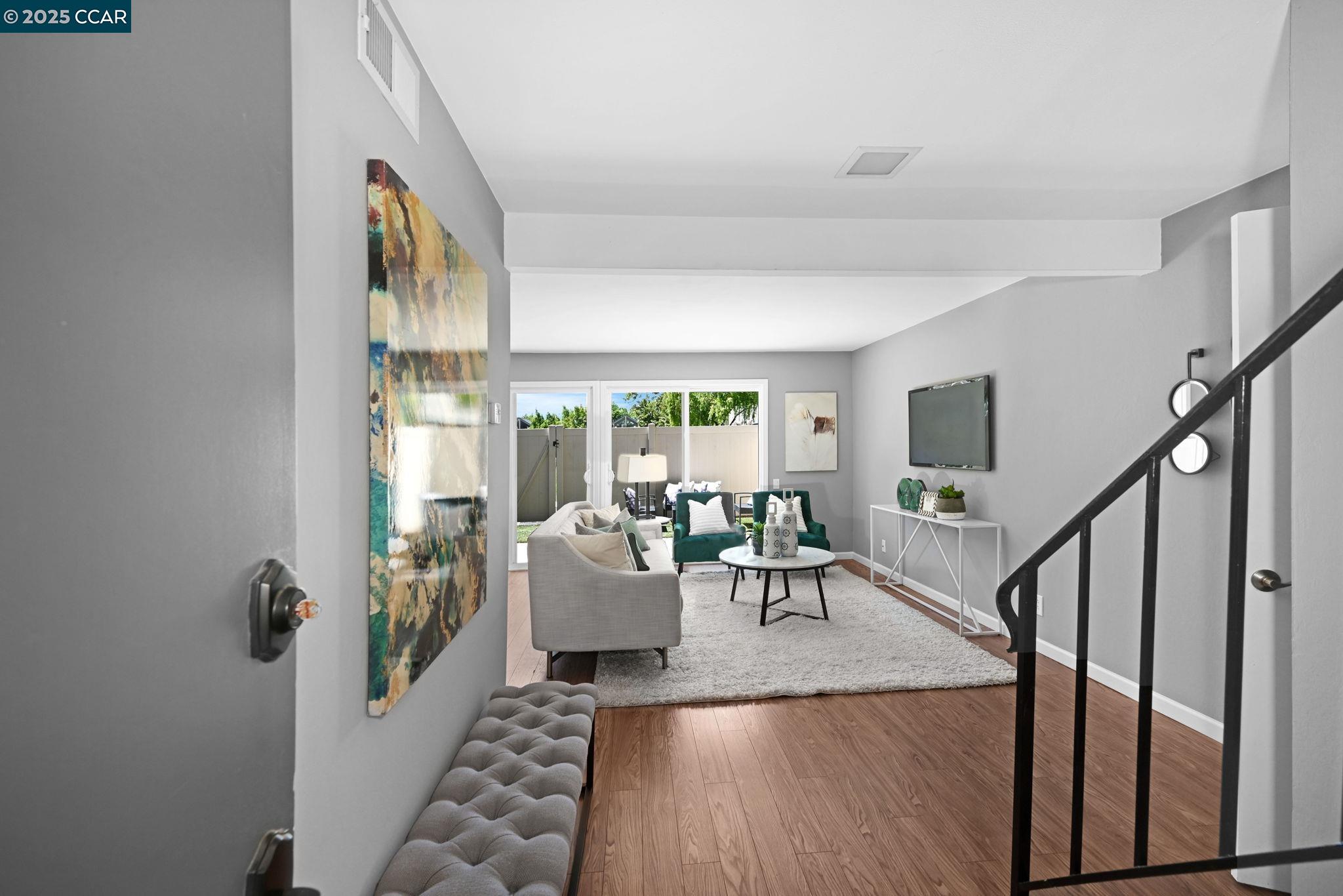 Photo #2: 41101756 Listing: Photo #2