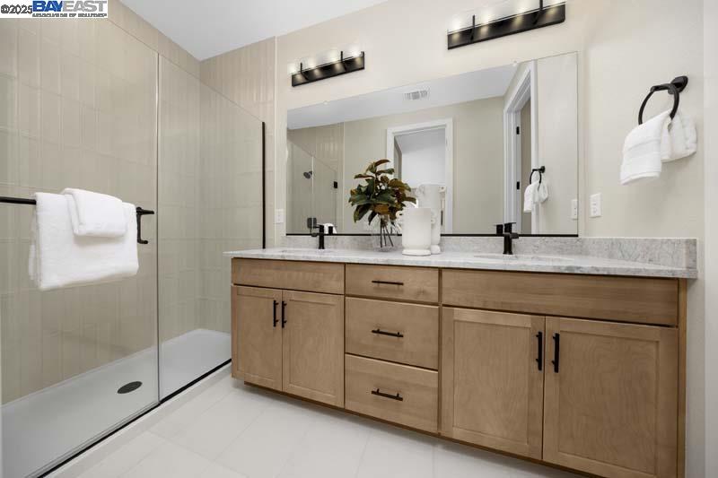 Detail Gallery Image 12 of 18 For 503 E Fiorino Street, Mountain House,  CA 95391 - 5 Beds | 3/1 Baths