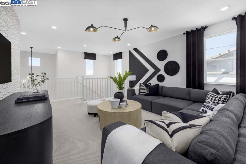 Detail Gallery Image 7 of 19 For 515 E Fiorino Street, Mountain House,  CA 95391 - 5 Beds | 3 Baths