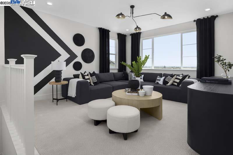 Detail Gallery Image 8 of 19 For 515 E Fiorino Street, Mountain House,  CA 95391 - 5 Beds | 3 Baths