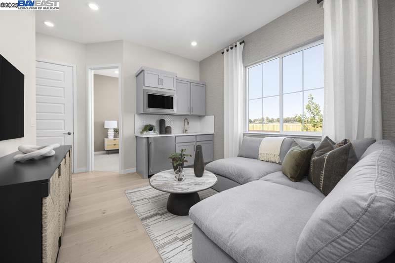 Detail Gallery Image 17 of 17 For 527 E Fiorino Street, Mountain House,  CA 95391 - 4 Beds | 3 Baths